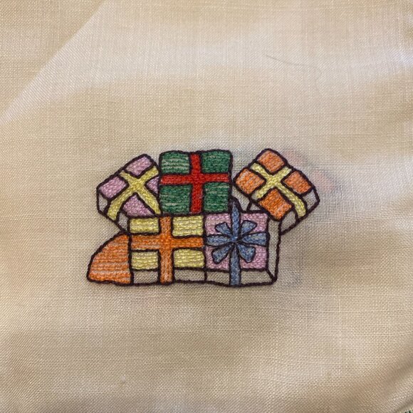 Spode Christmas Linen Embroidery Placemat, off white green edge 18x13 Set of 8 - Picture 3 of 9